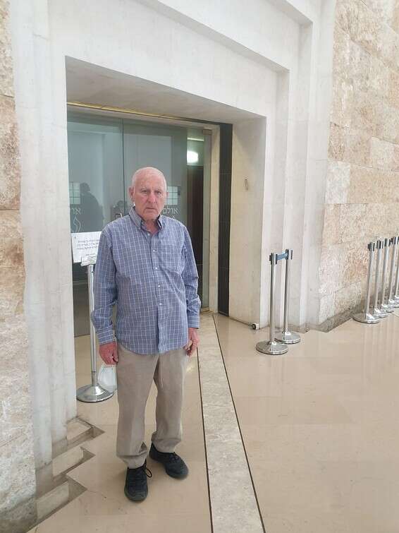 העותר, מאיר אינדור // צילום: יאיר אלטמן